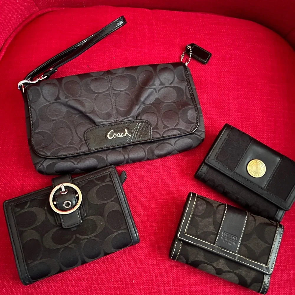 4 Coach Miscellaneous Accessories Guaranteed Authentic Wallets Wristlet Black - Picture 1 of 16
